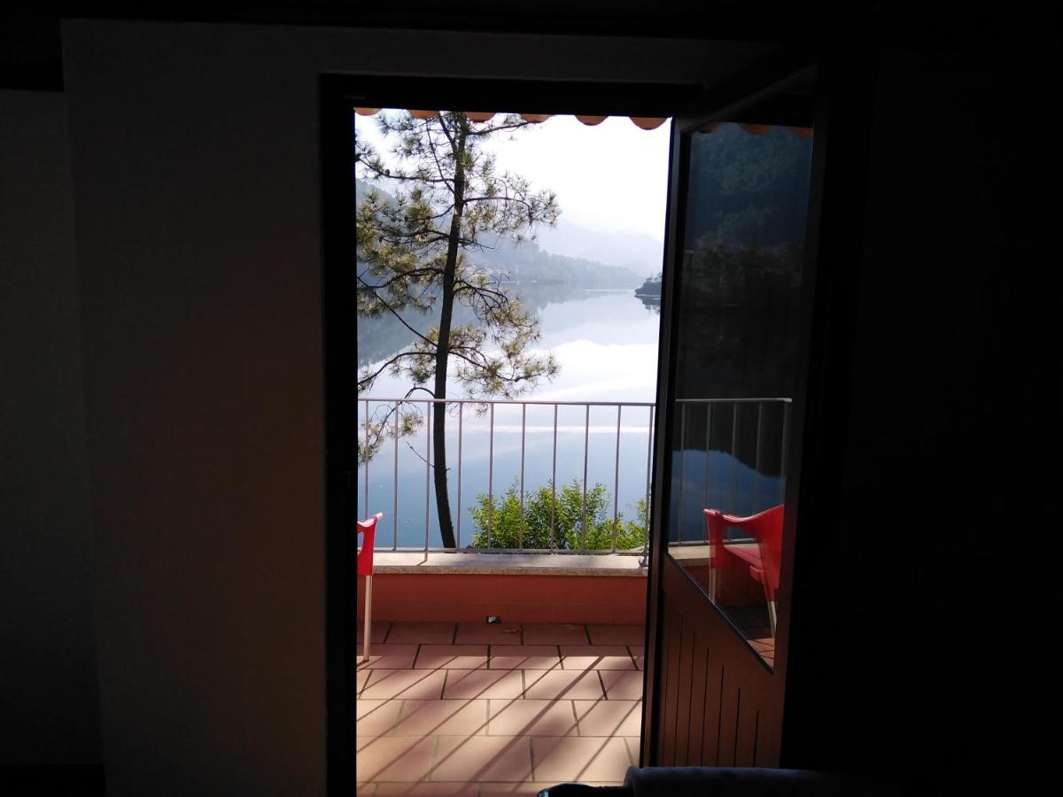 Casa Do Avo Xico - Geres Lake House - 10Pax ภายนอก รูปภาพ
