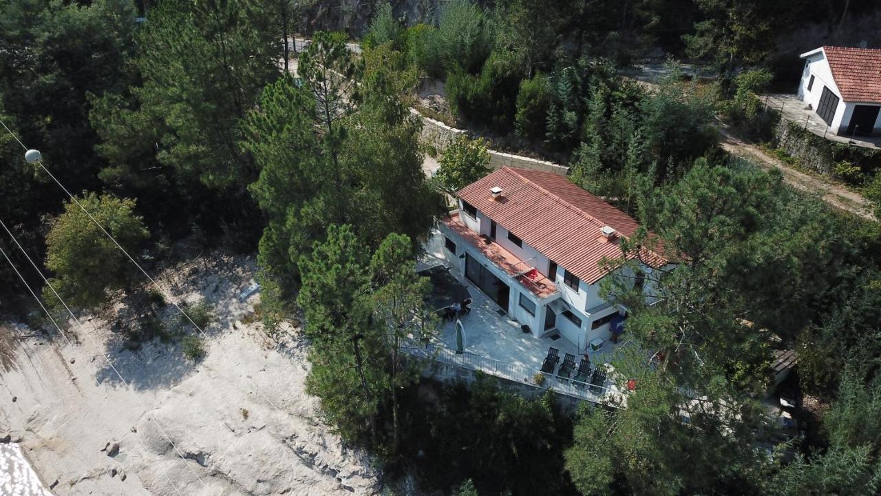 Casa Do Avo Xico - Geres Lake House - 10Pax ภายนอก รูปภาพ